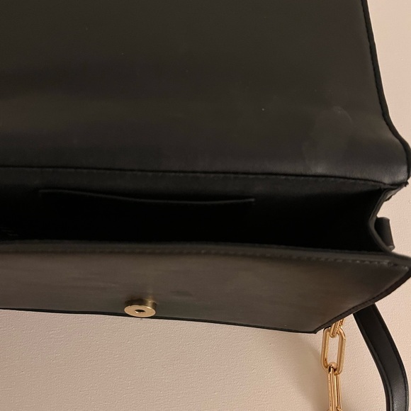 Black Purse - Picture 3 of 3